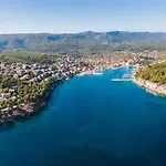 Hvar 3*