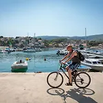 Hvar 3* Jelsa (Hvar)