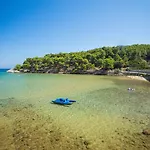 Hotel Hvar 3*