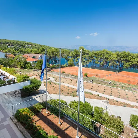 Hvar 3*