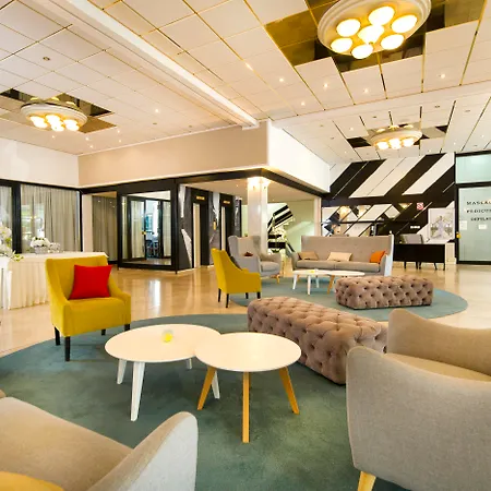 Hotel Hvar 3*