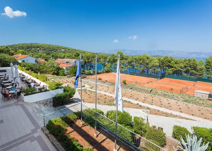 Hvar 3*