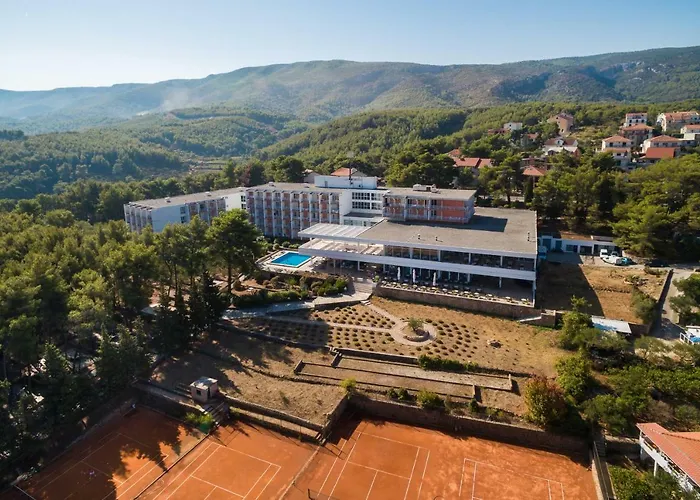 Hvar 3* Елса
