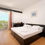 ホテル Hvar 3*