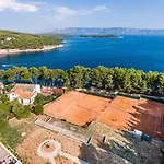 Hvar ホテル