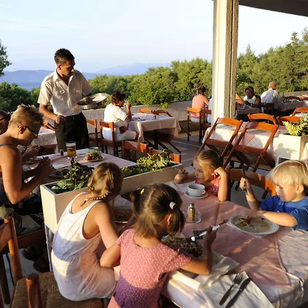 Hotel Hvar 3*