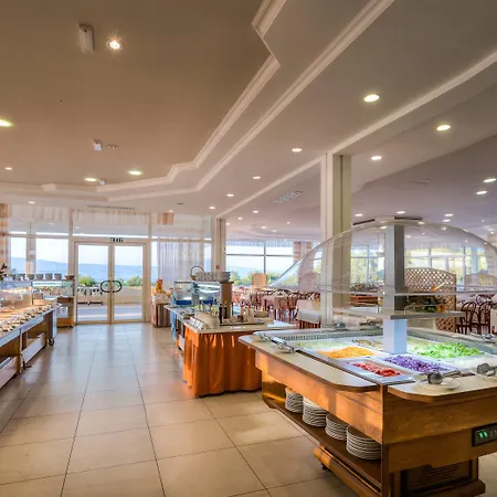 Hotel Hvar 3*
