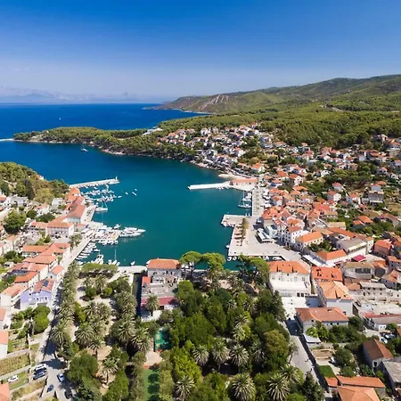 Hvar 3* Jelsa (Hvar)